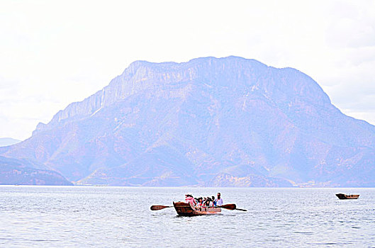 格姆女神山