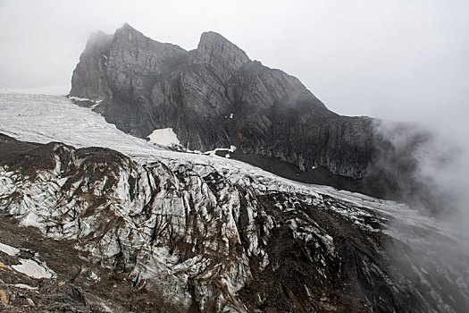 玉龙雪山