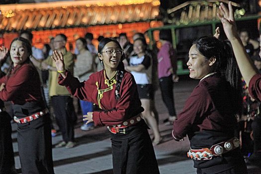 四川黑水,最美藏寨羊茸哈德,最美原生态嘉绒藏族舞蹈