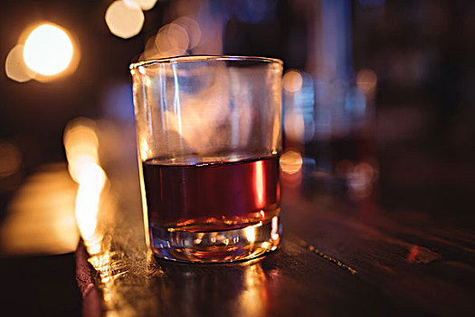 特写,威士忌玻璃杯,台案,酒吧