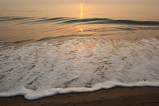 海滩日出