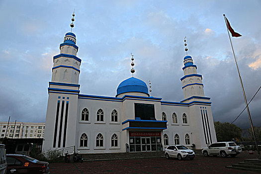 富蕴县哈萨克风格清真寺