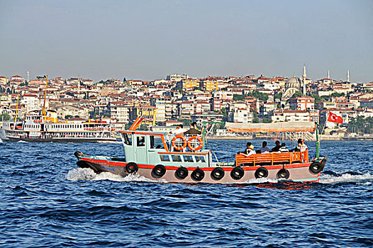 小船,博斯普鲁斯海峡,历史,城镇中心,伊斯坦布尔,土耳其,欧洲