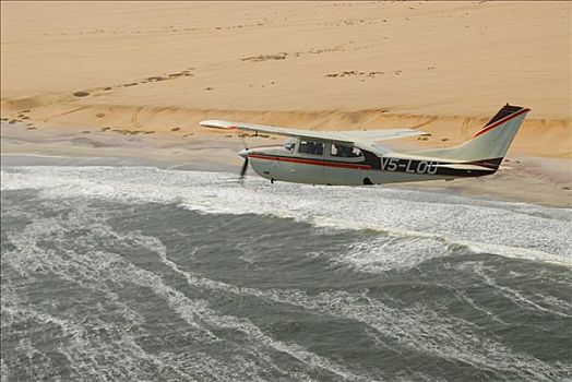 小飞机,飞跃,骷髅海岸,考科韦尔德,纳米比亚,非洲