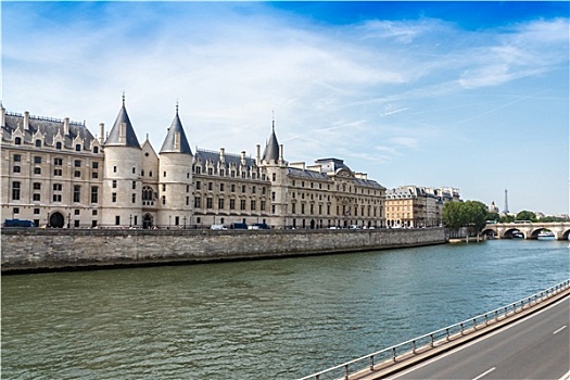 城堡,巴黎古监狱,巴黎