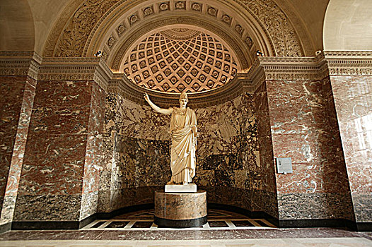 法国巴黎卢浮宫古希腊雕塑
