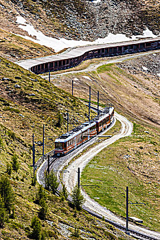 戈尔内格拉特,列车,弯曲,向上,山,策马特峰,瑞士