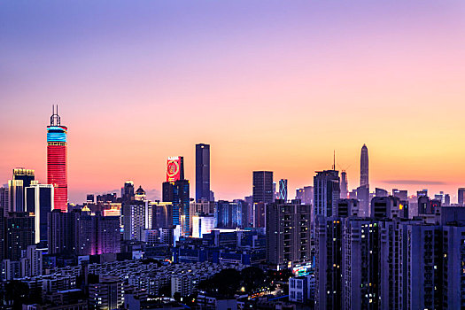 深圳城市建筑平安金融中心赛格电子大厦汉国中心夜景