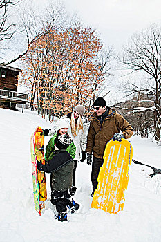 家庭,雪橇,雪中