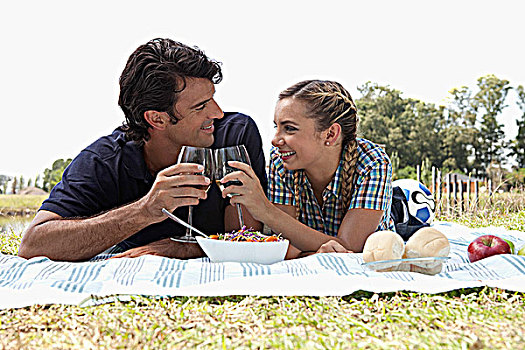 伴侣,祝酒,葡萄酒,野餐