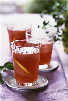 草莓,柠檬水,柠檬片,玻璃杯