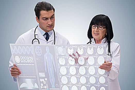 女人,男人,博士,看,核磁共振扫描,图像