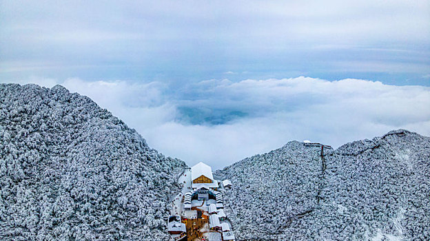 重庆金佛山雪白的童话世界