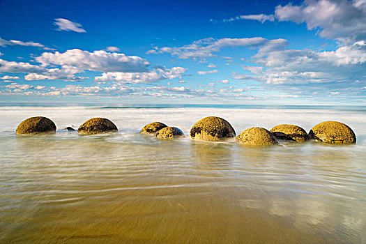 新西兰南岛摩拉基大圆石