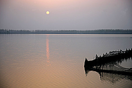 日落凤阳湖