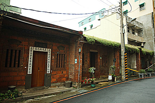 重建街老街