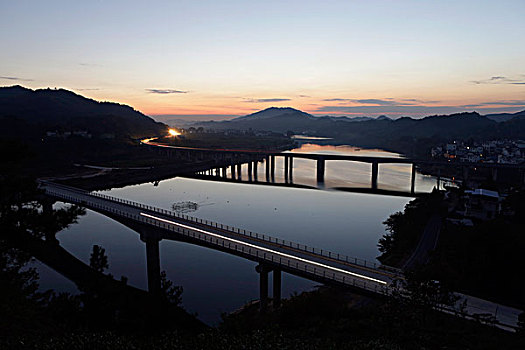 夜色的新安江双桥