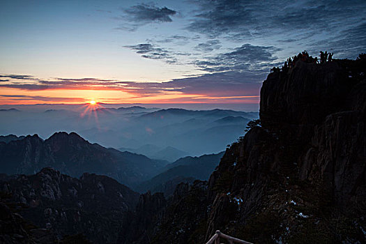 黄山日出