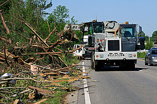 公路,全体人员,清洁,碎片,道路,龙卷风,阿拉巴马,美国