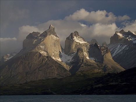 云,上方,山峦,托雷德裴恩国家公园,巴塔哥尼亚,智利