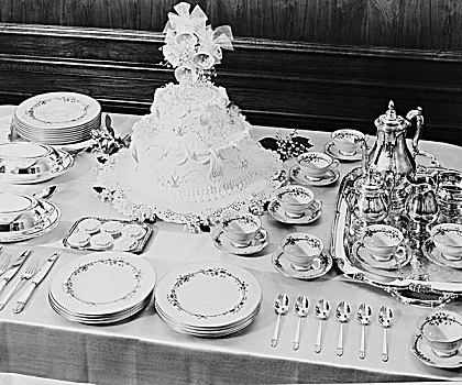 婚礼蛋糕,桌上