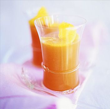 两个,玻璃杯,葡萄柚汁