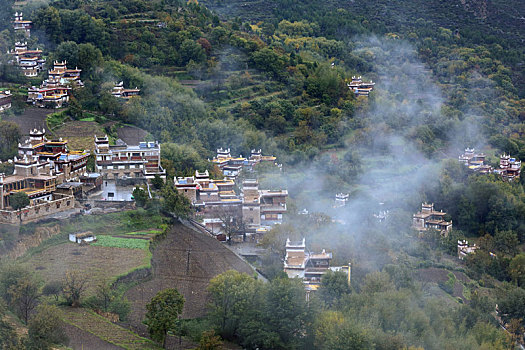 甘孜州丹巴甲居藏寨自然风光