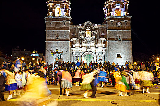 普诺,秘鲁,土著人,跳舞,传统服饰,大教堂,狂欢,庆贺,广场,阿玛斯,提提卡卡湖,移动