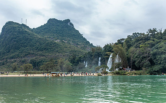 德天瀑布,越南一侧景