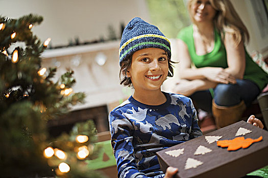 男孩,圣诞礼物,礼品包装,盒子,循环利用,圣诞节,包装