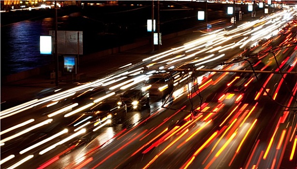 夜晚,道路