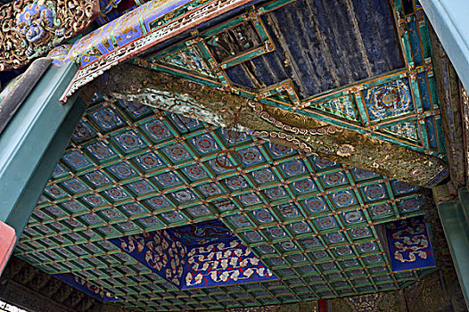 畅音阁的天花藻井,北京故宫