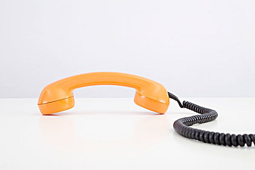 橙色,电话听筒