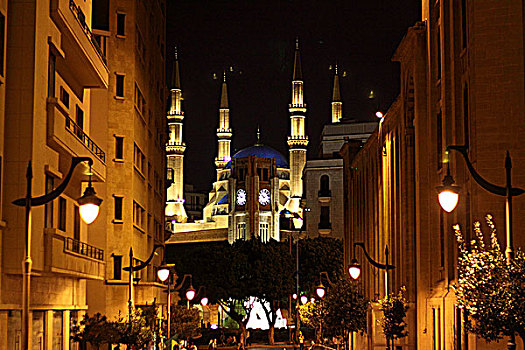 黎巴嫩贝鲁特街道夜景