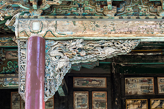 古建筑彩绘木雕,拍摄于山西太谷无边寺