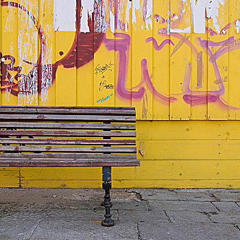 木制长椅,街道,涂鸦,威尼斯