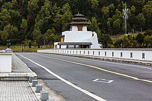 青藏高原的天路