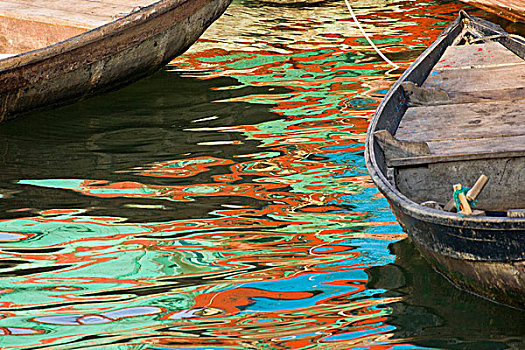 划艇,水中,反射,独特,红色,蓝色,渔船,芽庄,河,南,中心,越南,东南亚