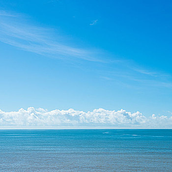 蓝色海洋,白云,背景