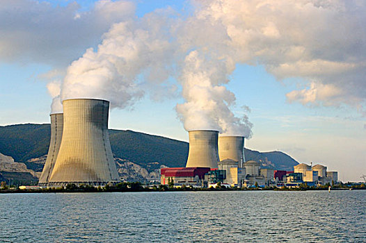 法国,隆河,核电站