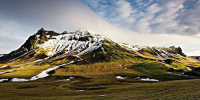 冰岛,山,顶峰,雪,石头,草地,绿色,壮观,云,怪异