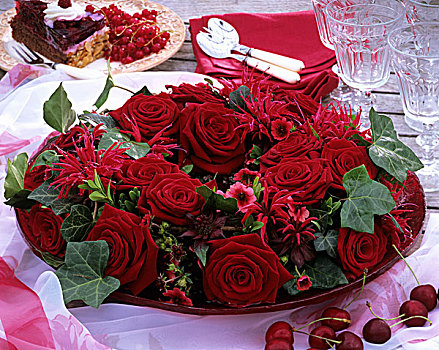 浪漫,桌饰,红玫瑰,常春藤,盘子
