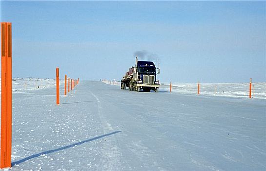 卡车,拖拉,供给,冰,道路,冬天,靠近,普拉德霍湾,阿拉斯加