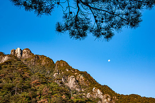 江西上饶三清山群山峡谷