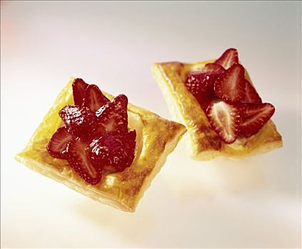 草莓,丹麦,蓬松饼