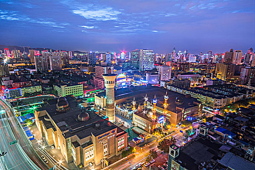 乌鲁木齐国际大巴扎夜景