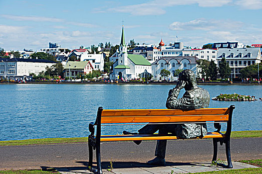 冰岛,雷克雅未克,湖,雕塑,一个,男人,长椅