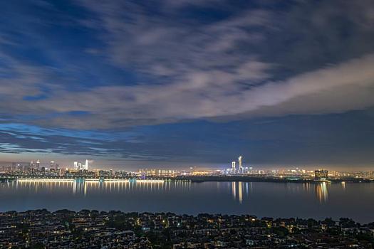 中国苏州城市独墅湖夏日傍晚晚霞夜景风光