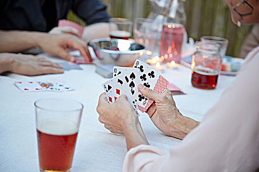 朋友,纸牌,游戏,花园派对