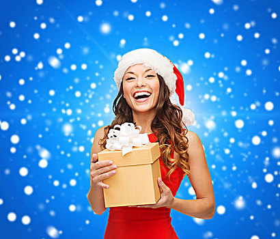 圣诞节,休假,庆贺,人,概念,微笑,女人,圣诞老人,帽子,礼盒,上方,蓝色,雪,背景